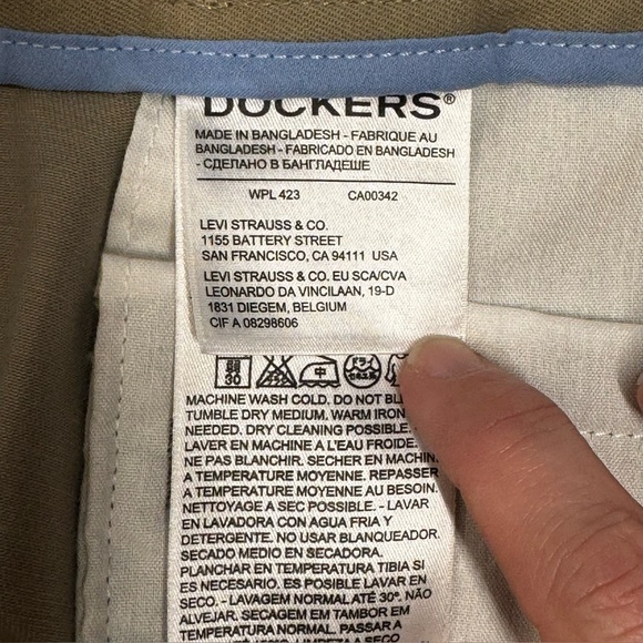 Dockers khaki flat front pant 48 waist 27.5 inseam - Picture 10 of 13